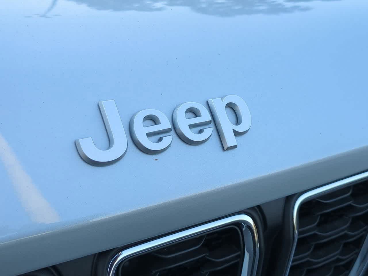 2025 Jeep Grand Cherokee GRAND CHEROKEE L LAREDO 4X2