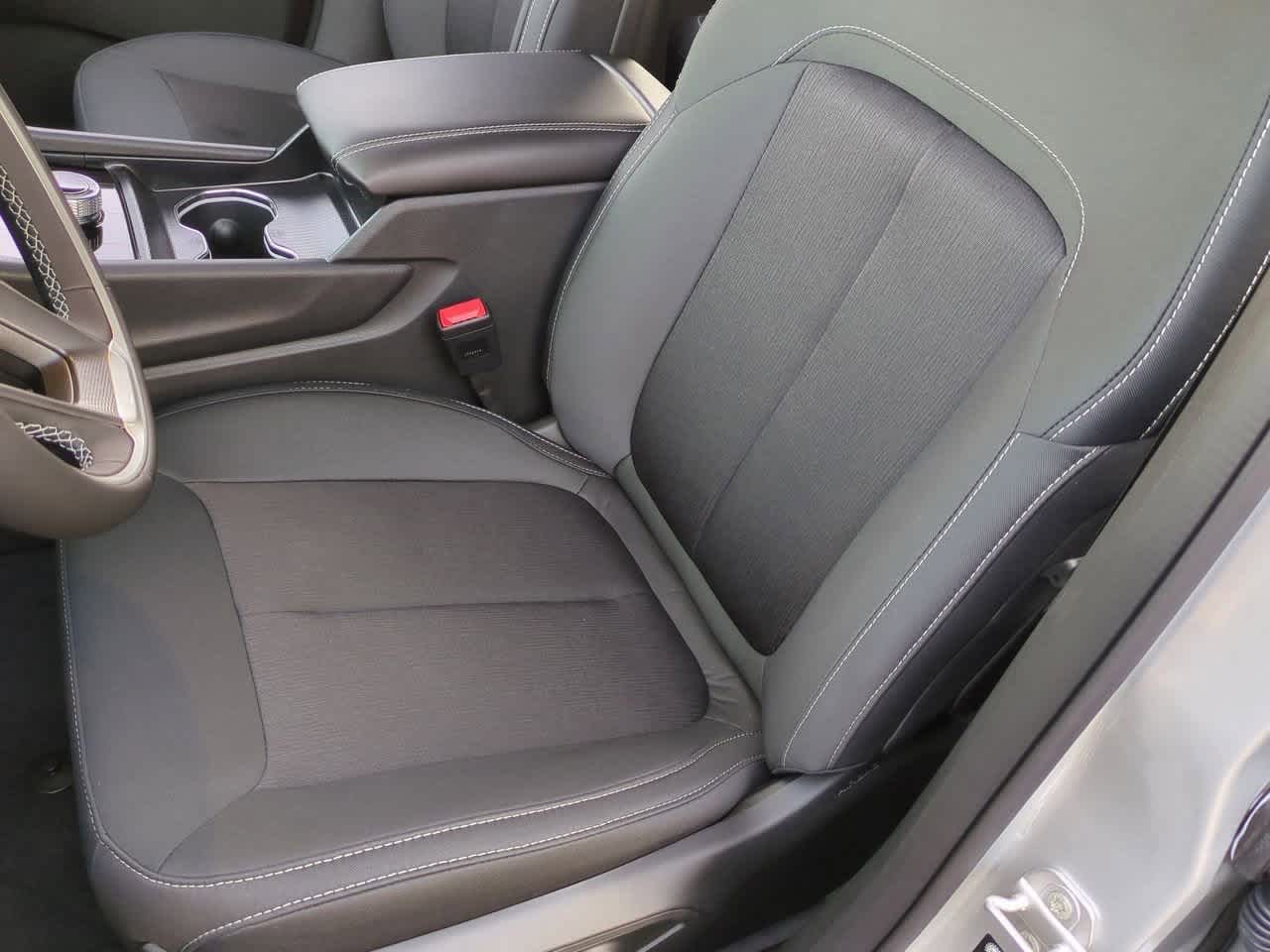 2025 Jeep Grand Cherokee GRAND CHEROKEE L LAREDO 4X2