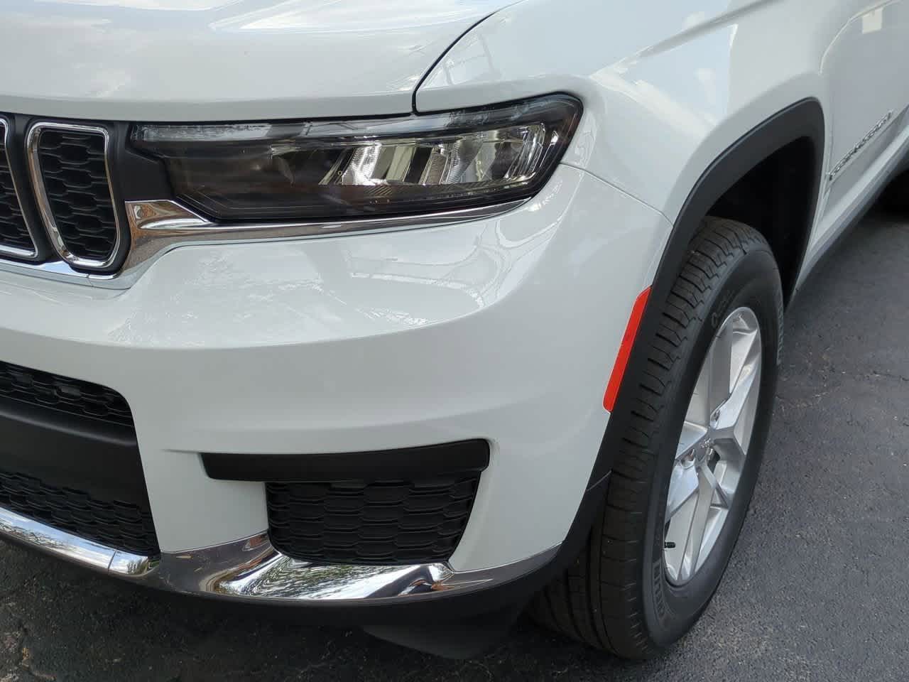 2025 Jeep Grand Cherokee GRAND CHEROKEE L LAREDO 4X2