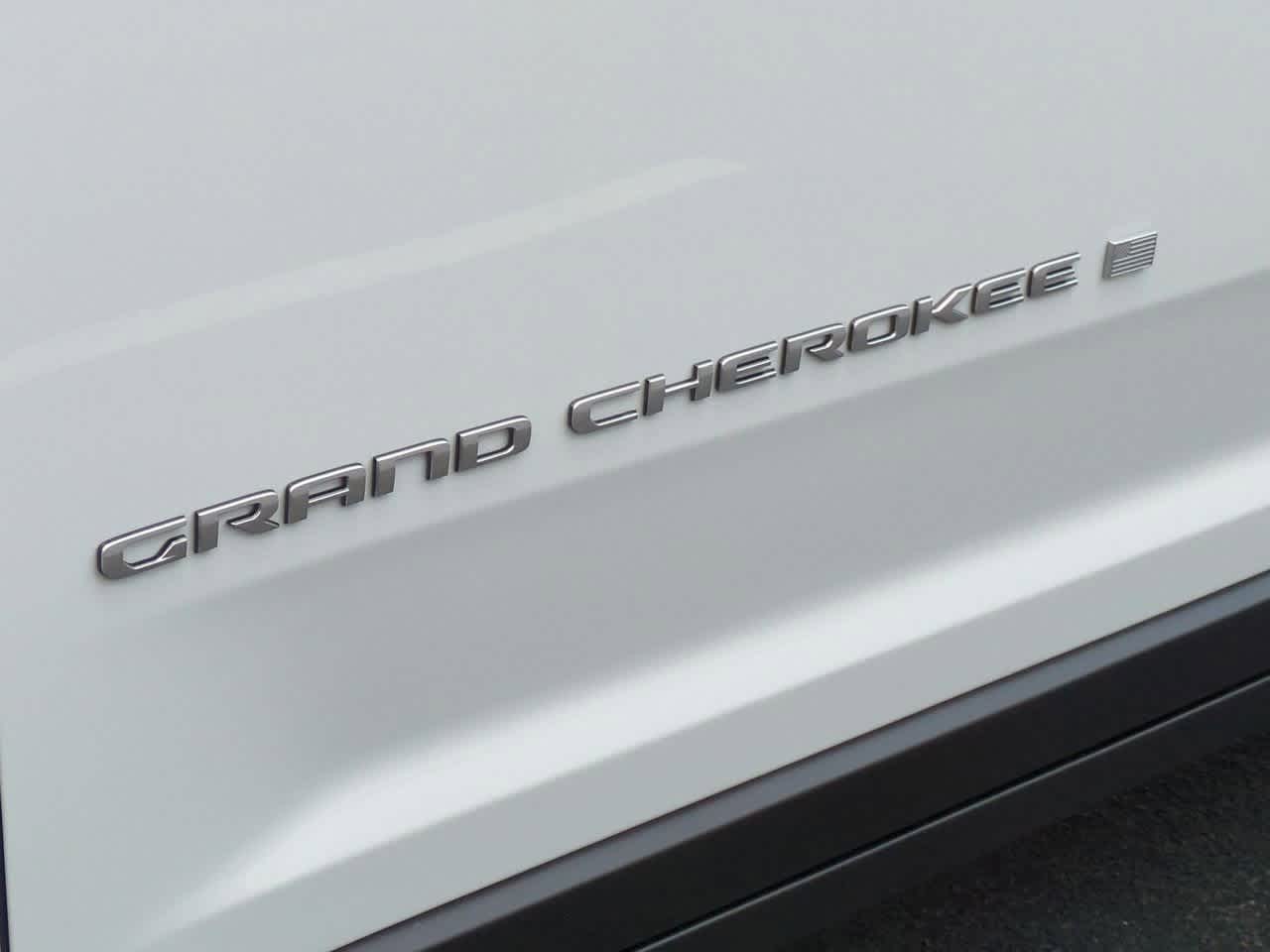 2025 Jeep Grand Cherokee GRAND CHEROKEE L LAREDO 4X2