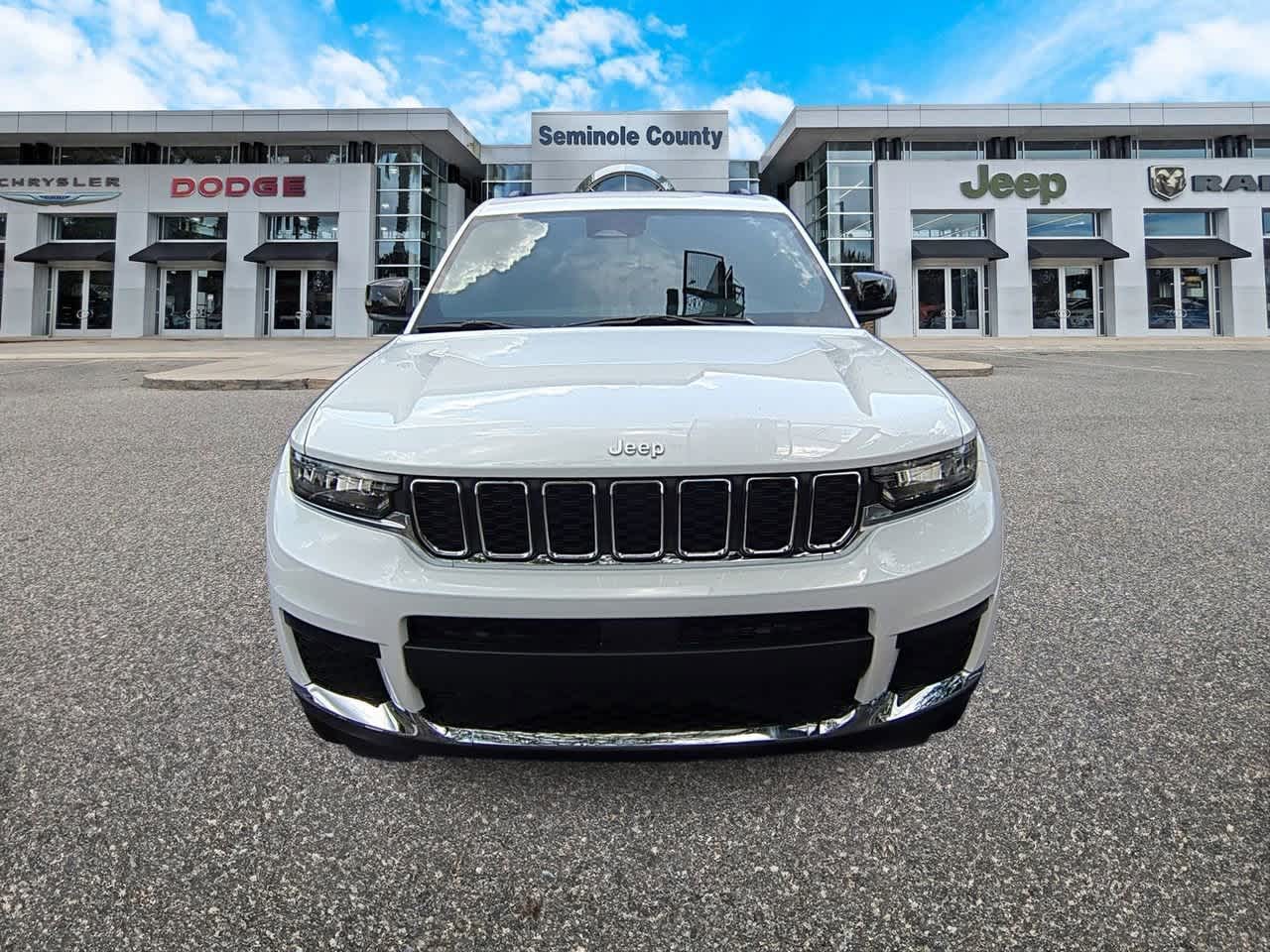 2025 Jeep Grand Cherokee GRAND CHEROKEE L LAREDO 4X2