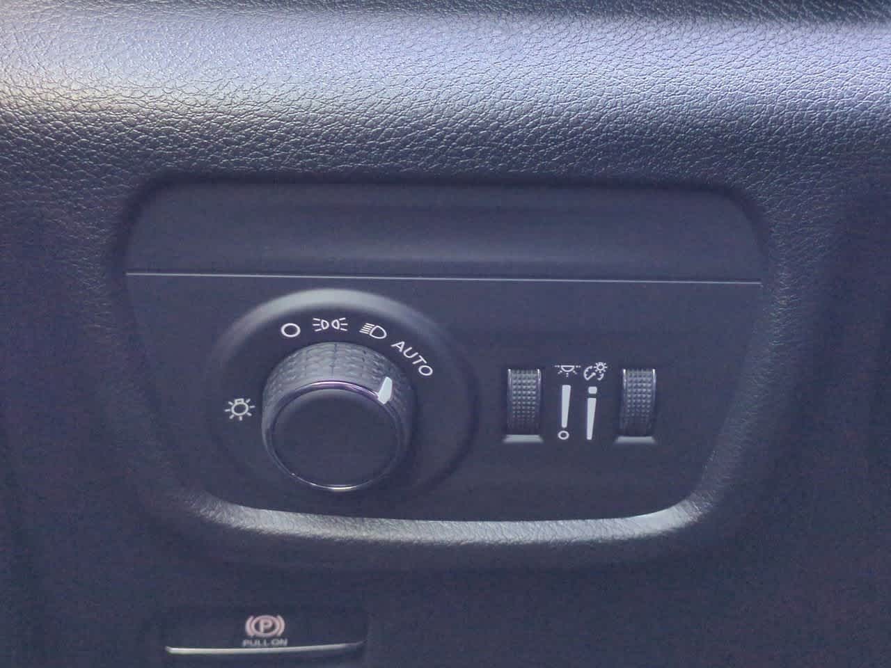 2025 Jeep Grand Cherokee GRAND CHEROKEE L LAREDO 4X2