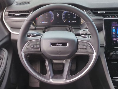 2025 Jeep Grand Cherokee GRAND CHEROKEE L LAREDO 4X2