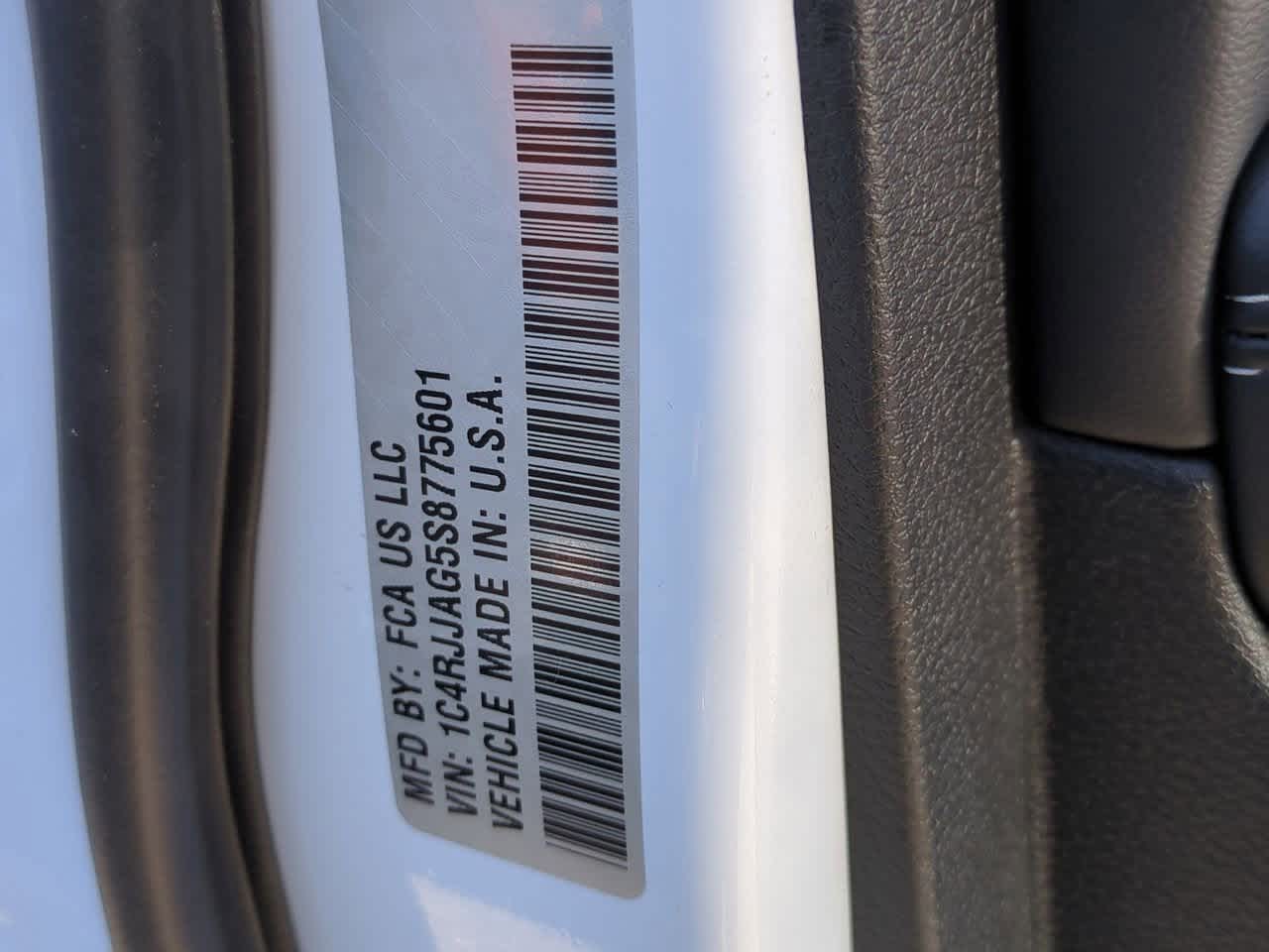 2025 Jeep Grand Cherokee GRAND CHEROKEE L LAREDO 4X2