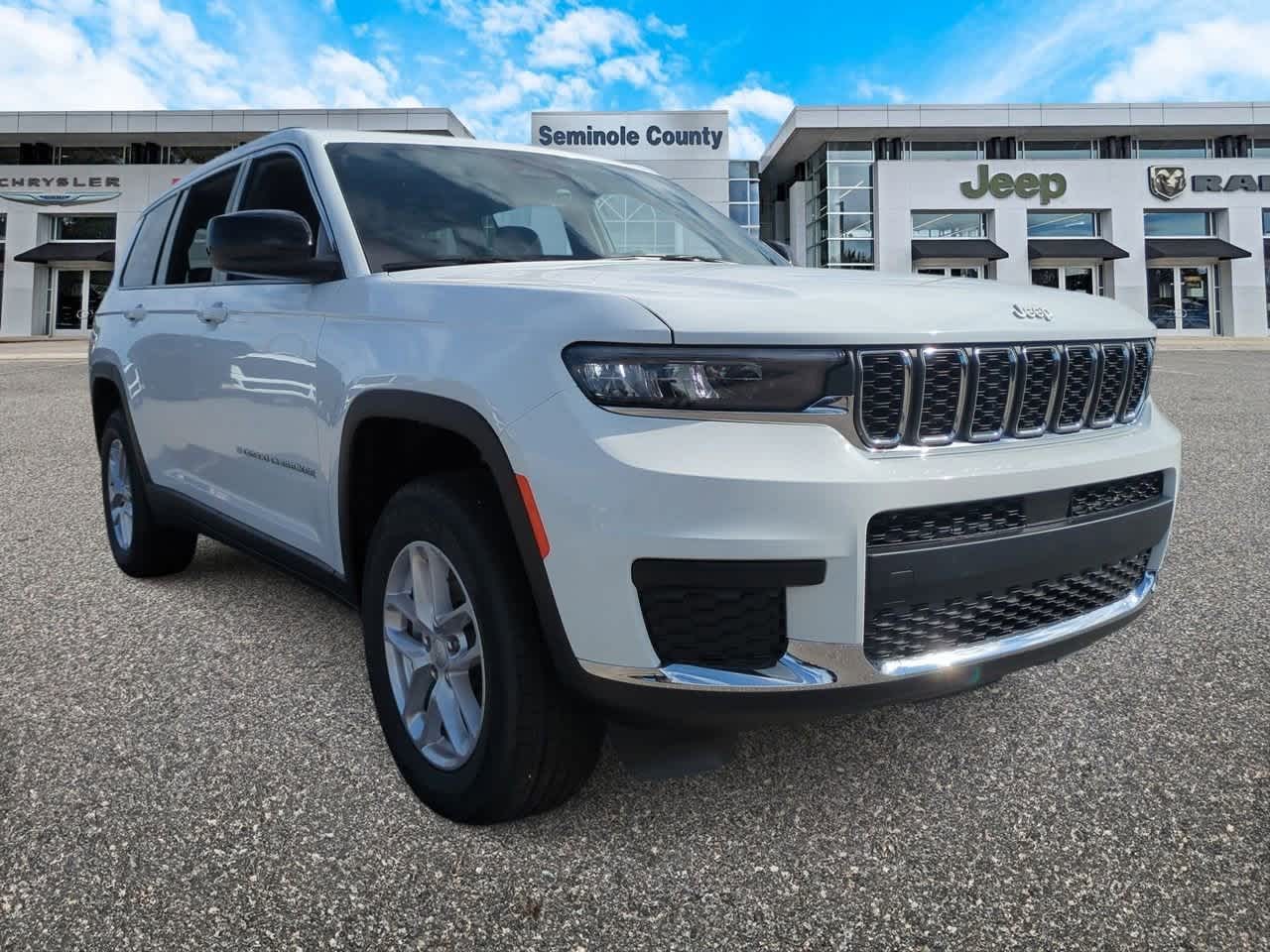 2025 Jeep Grand Cherokee GRAND CHEROKEE L LAREDO 4X2
