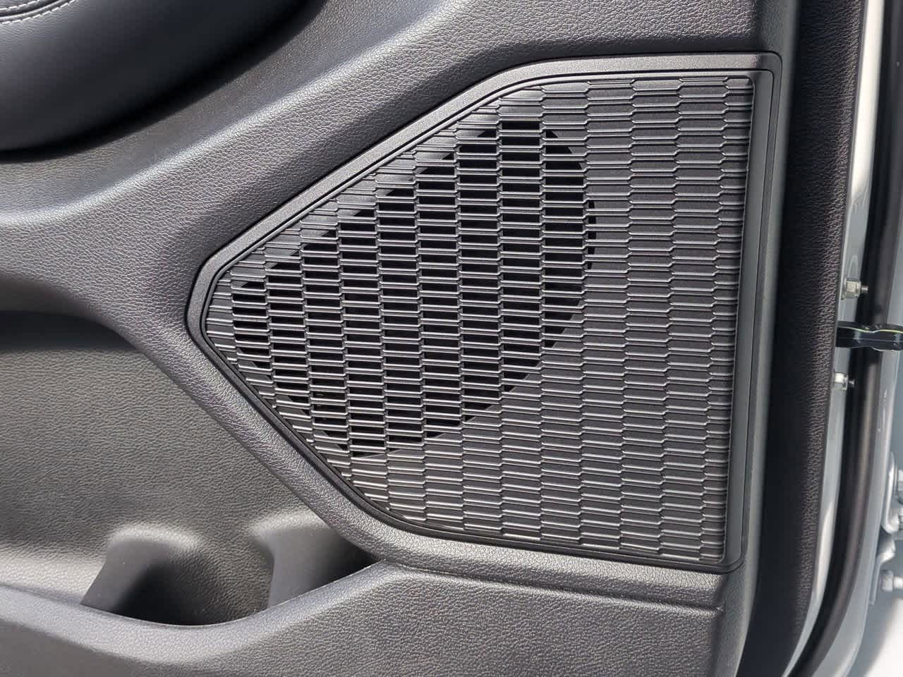 2025 Jeep Grand Cherokee GRAND CHEROKEE L LAREDO 4X2