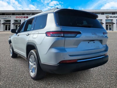 2025 Jeep Grand Cherokee GRAND CHEROKEE L LAREDO 4X2