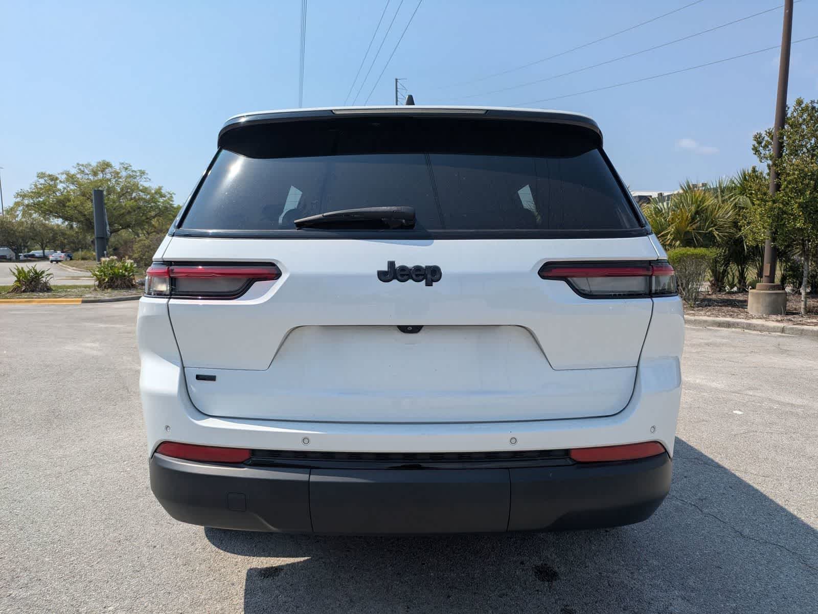 2021 Jeep Grand Cherokee L Altitude 4x2