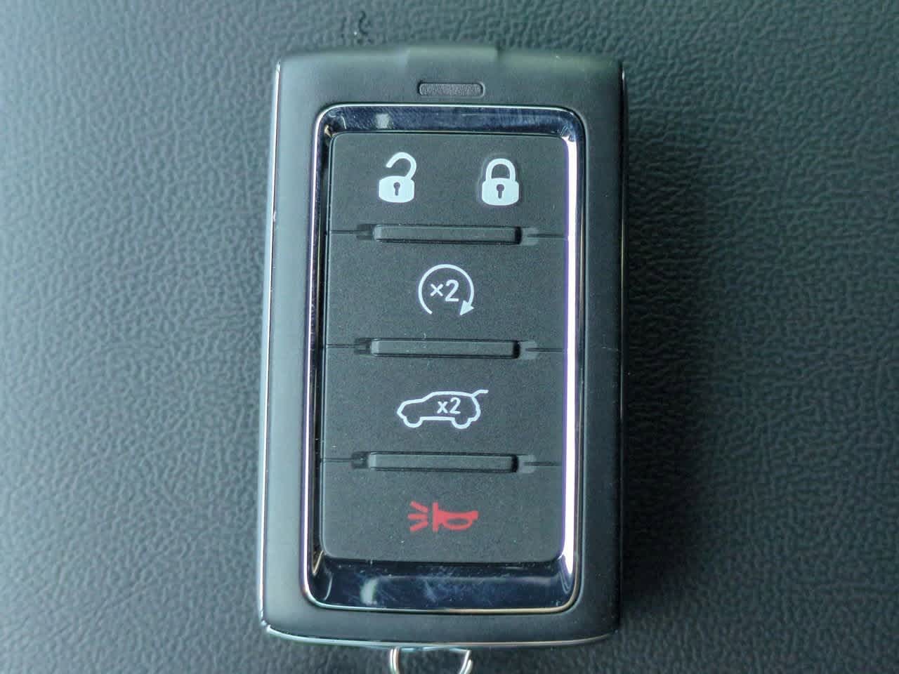 2025 Jeep Grand Cherokee GRAND CHEROKEE L LAREDO 4X2