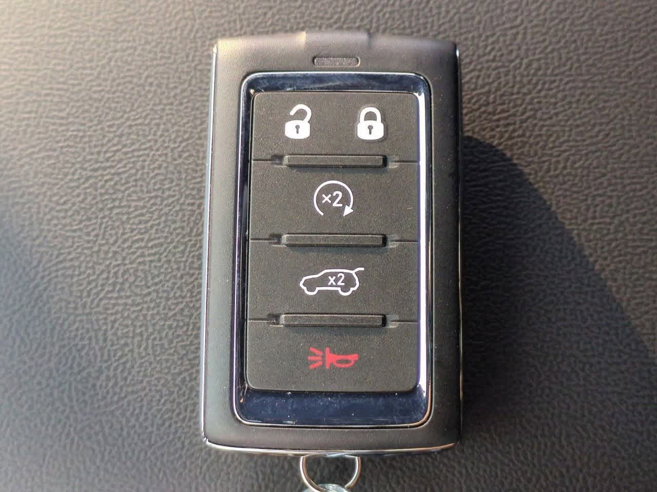 2025 Jeep Grand Cherokee GRAND CHEROKEE L LAREDO 4X2