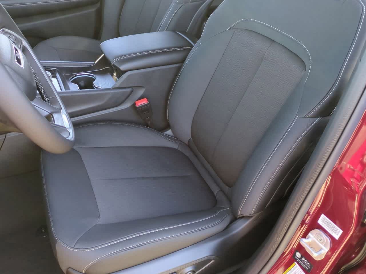 2025 Jeep Grand Cherokee GRAND CHEROKEE L LAREDO 4X2