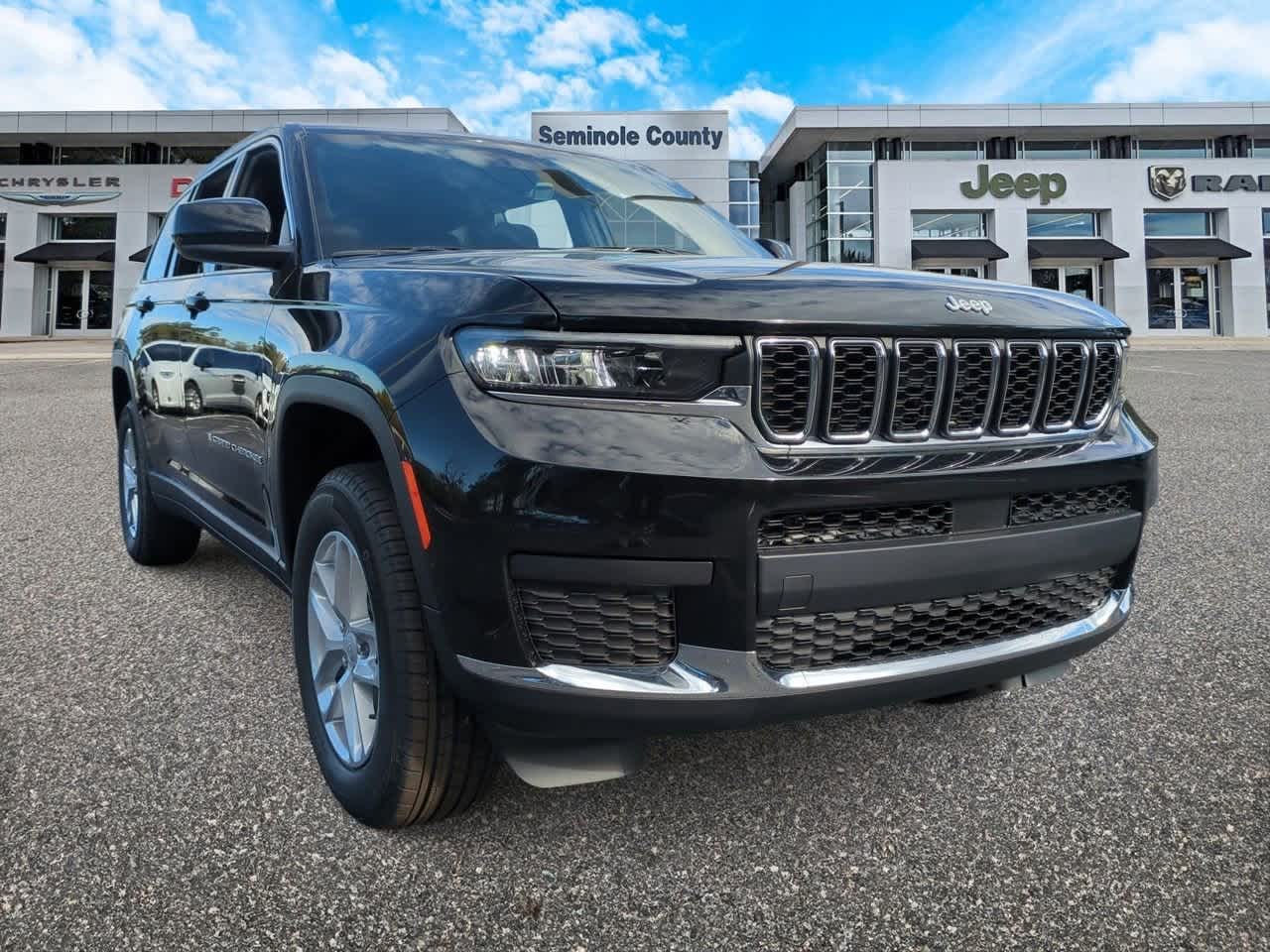 2025 Jeep Grand Cherokee GRAND CHEROKEE L LAREDO 4X2