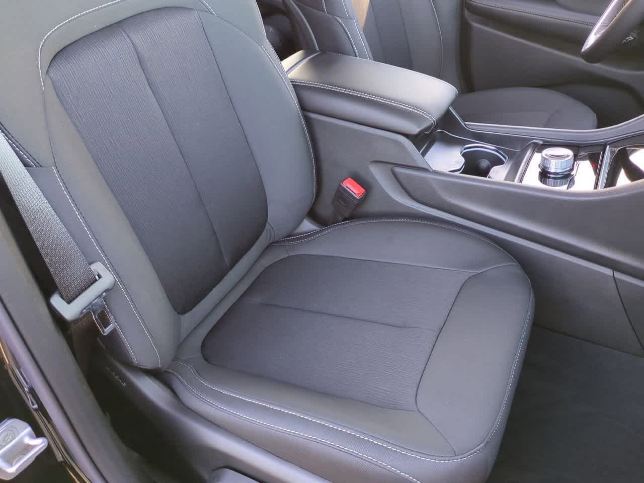 2025 Jeep Grand Cherokee GRAND CHEROKEE L LAREDO 4X2