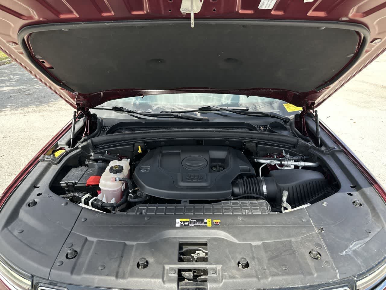 2022 Jeep Grand Cherokee L Overland 4x2
