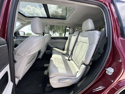 2022 Jeep Grand Cherokee L Overland 4x2
