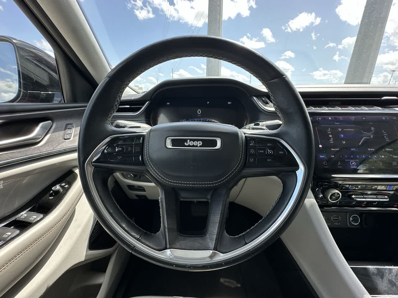 2022 Jeep Grand Cherokee L Overland 4x2