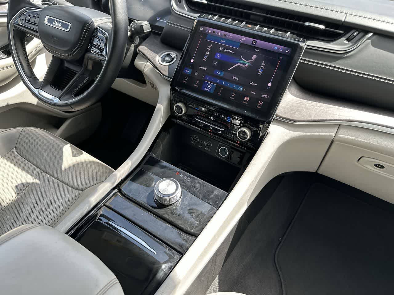 2022 Jeep Grand Cherokee L Overland 4x2