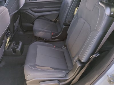 2025 Jeep Grand Cherokee GRAND CHEROKEE L LAREDO X 4X4