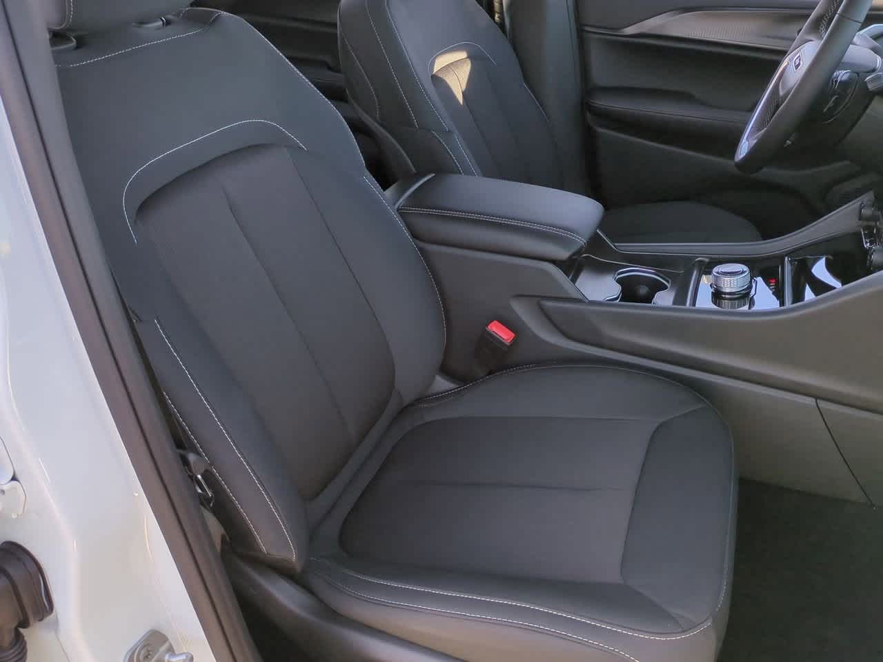 2025 Jeep Grand Cherokee GRAND CHEROKEE L LAREDO X 4X4