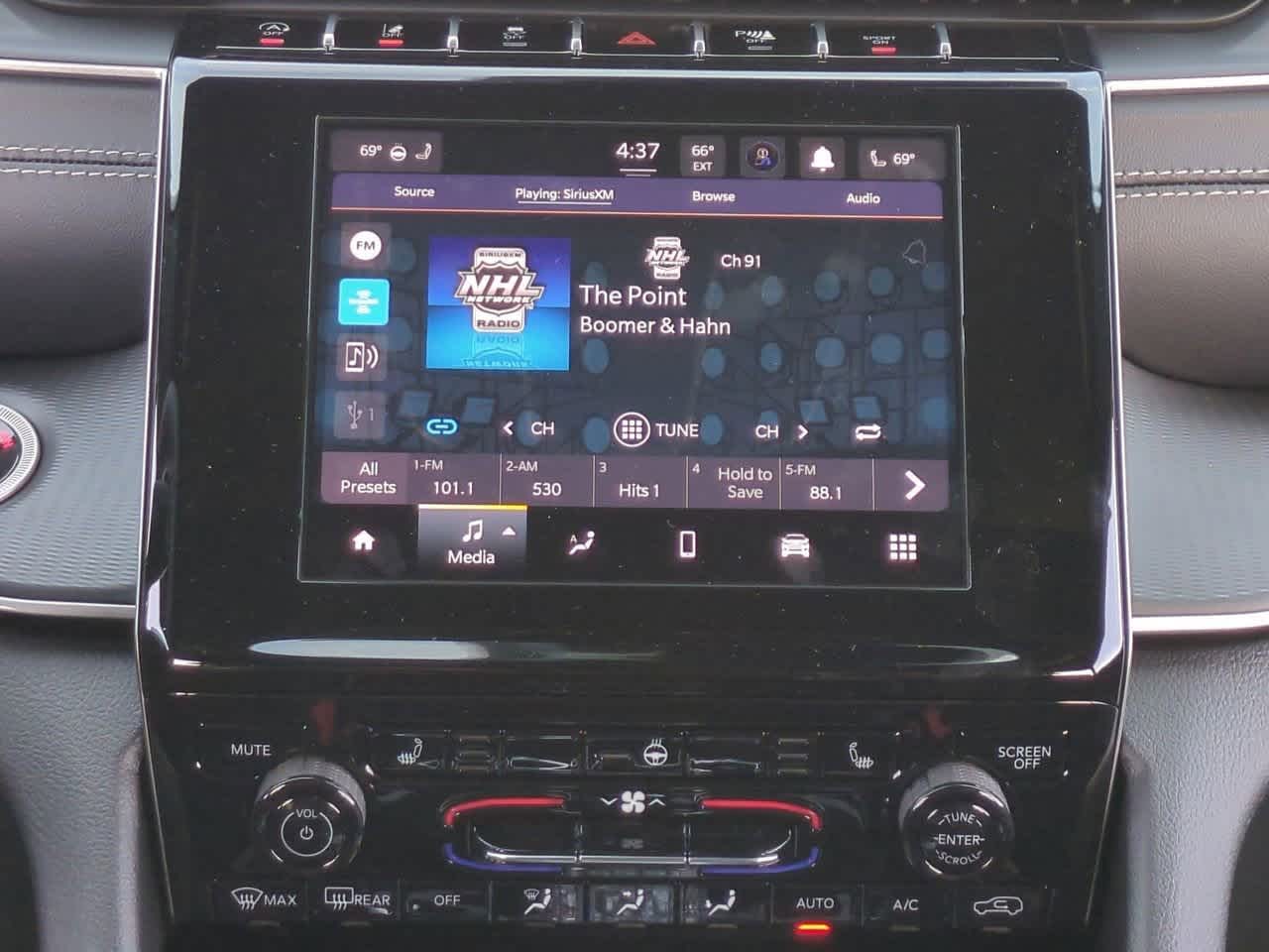 2025 Jeep Grand Cherokee GRAND CHEROKEE L LAREDO X 4X4