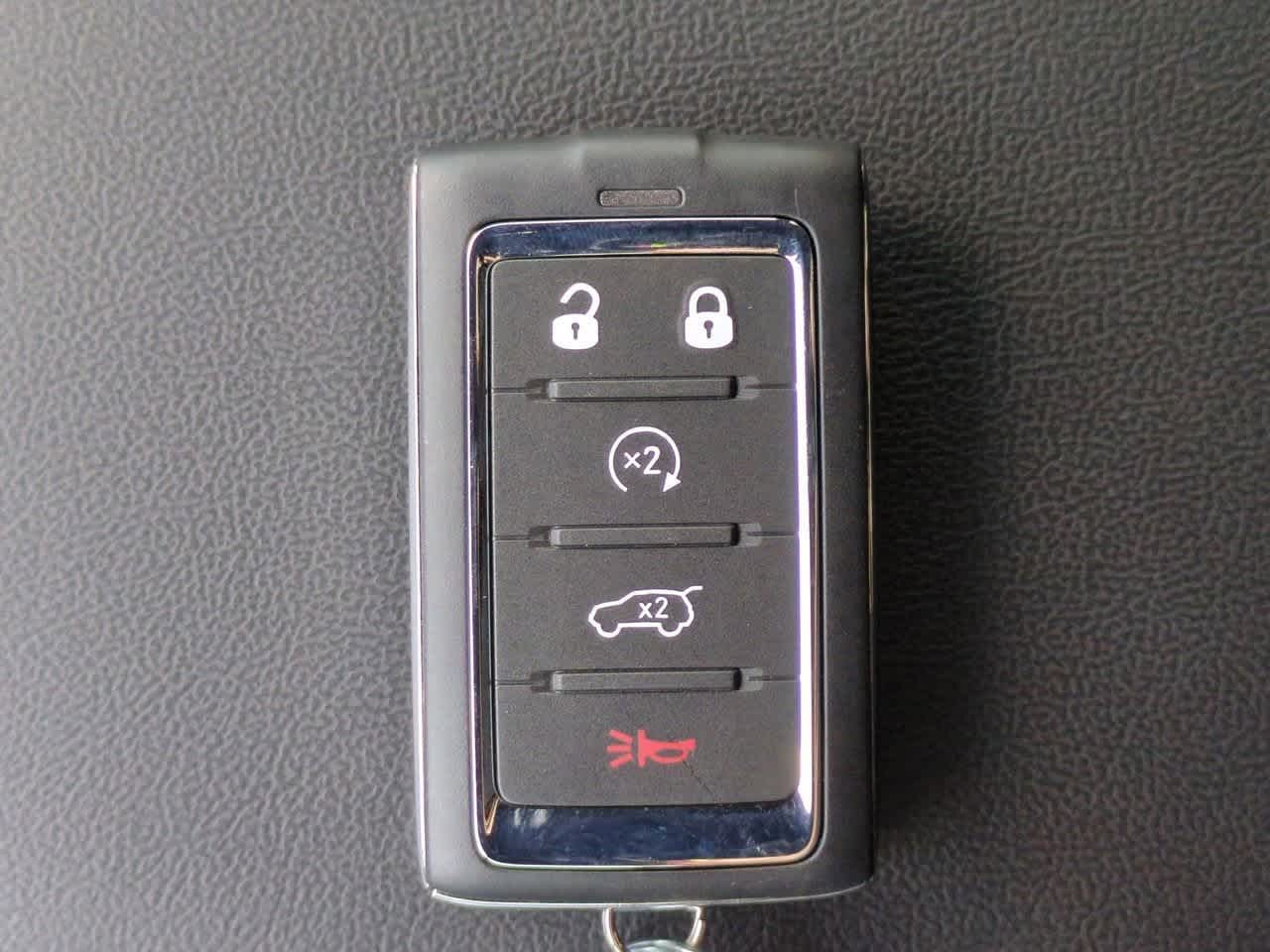 2025 Jeep Grand Cherokee GRAND CHEROKEE L LAREDO X 4X4