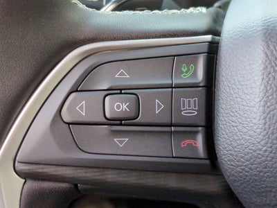 2025 Jeep Grand Cherokee GRAND CHEROKEE L LAREDO X 4X4