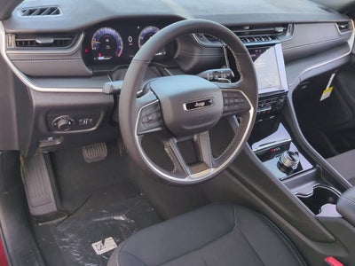 2025 Jeep Grand Cherokee GRAND CHEROKEE L LAREDO X 4X4