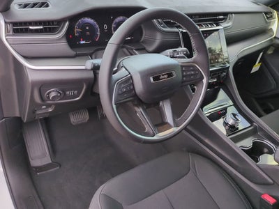 2025 Jeep Grand Cherokee GRAND CHEROKEE L LAREDO X 4X4