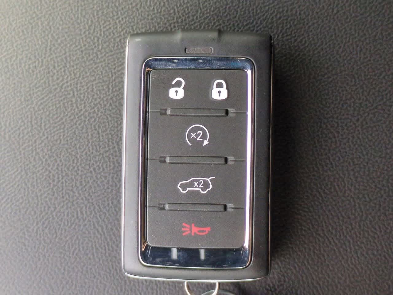 2025 Jeep Grand Cherokee GRAND CHEROKEE L LAREDO X 4X4