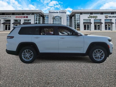 2025 Jeep Grand Cherokee GRAND CHEROKEE L LAREDO X 4X4