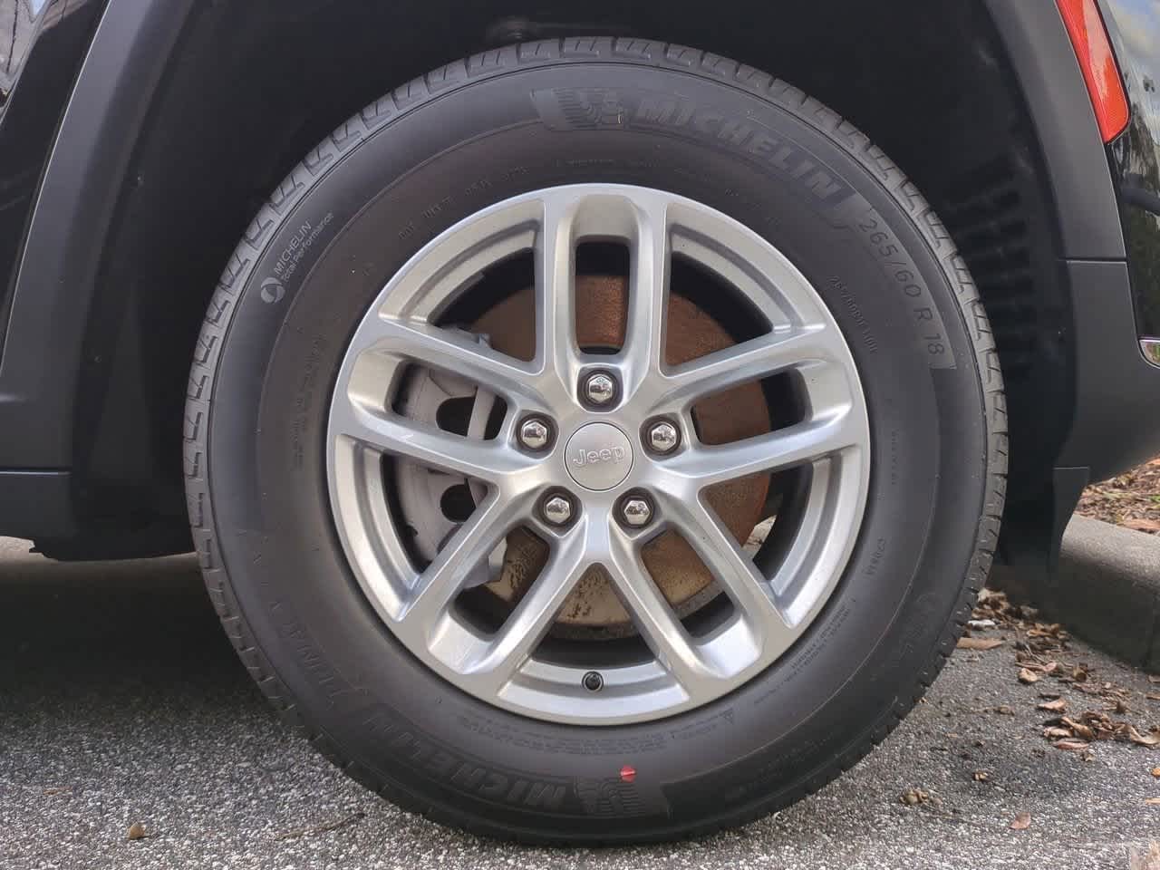 2025 Jeep Grand Cherokee GRAND CHEROKEE L LAREDO X 4X4