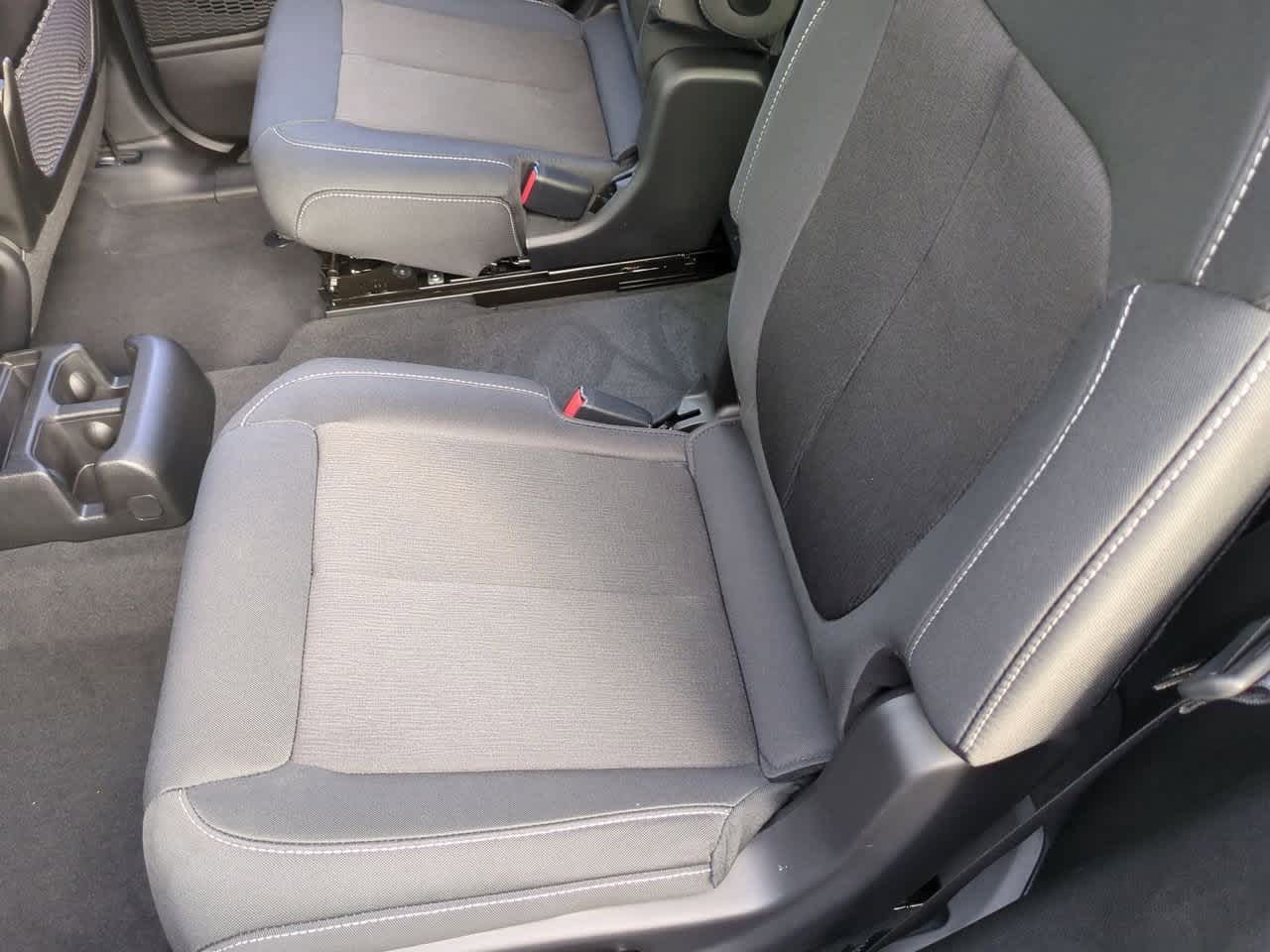 2025 Jeep Grand Cherokee GRAND CHEROKEE L LAREDO X 4X4