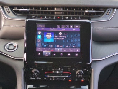 2025 Jeep Grand Cherokee GRAND CHEROKEE L LAREDO X 4X4