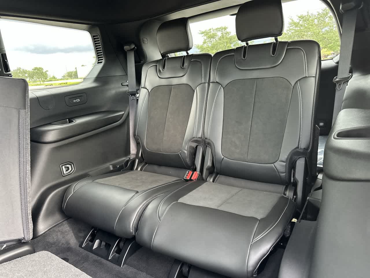 2027 Jeep Grand Cherokee GRAND CHEROKEE L LAREDO ALTITUDE 4X4