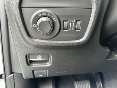 2027 Jeep Grand Cherokee GRAND CHEROKEE L LAREDO ALTITUDE 4X4