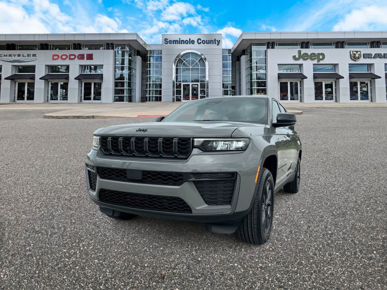 2027 Jeep Grand Cherokee GRAND CHEROKEE L LAREDO ALTITUDE 4X4