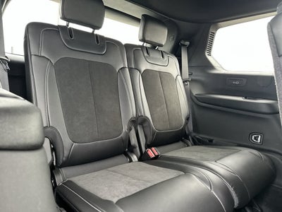 2027 Jeep Grand Cherokee GRAND CHEROKEE L LAREDO ALTITUDE 4X4