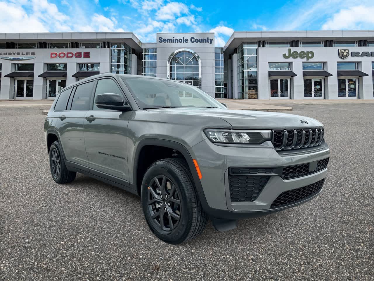 2027 Jeep Grand Cherokee GRAND CHEROKEE L LAREDO ALTITUDE 4X4