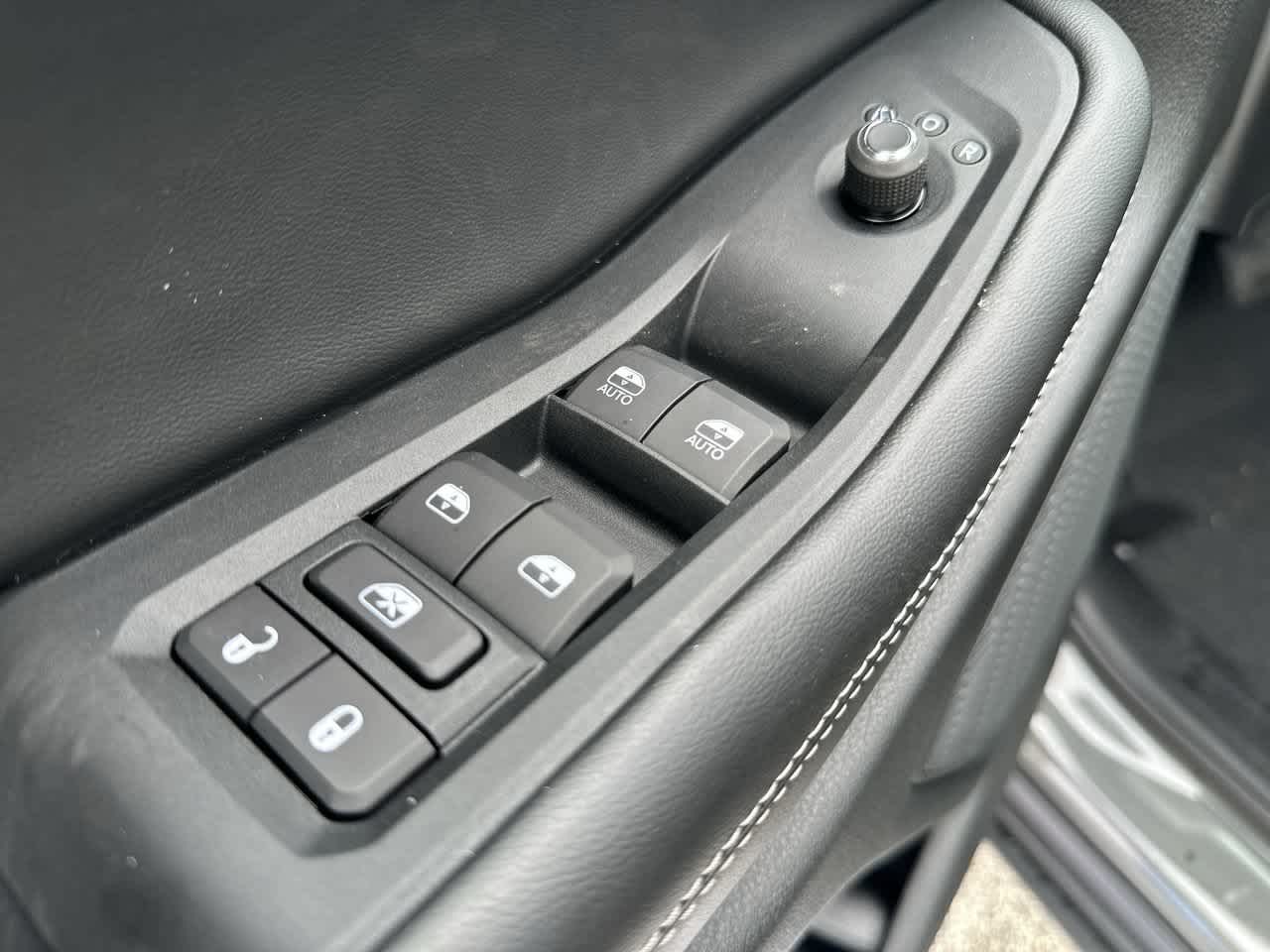 2027 Jeep Grand Cherokee GRAND CHEROKEE L LAREDO ALTITUDE 4X4