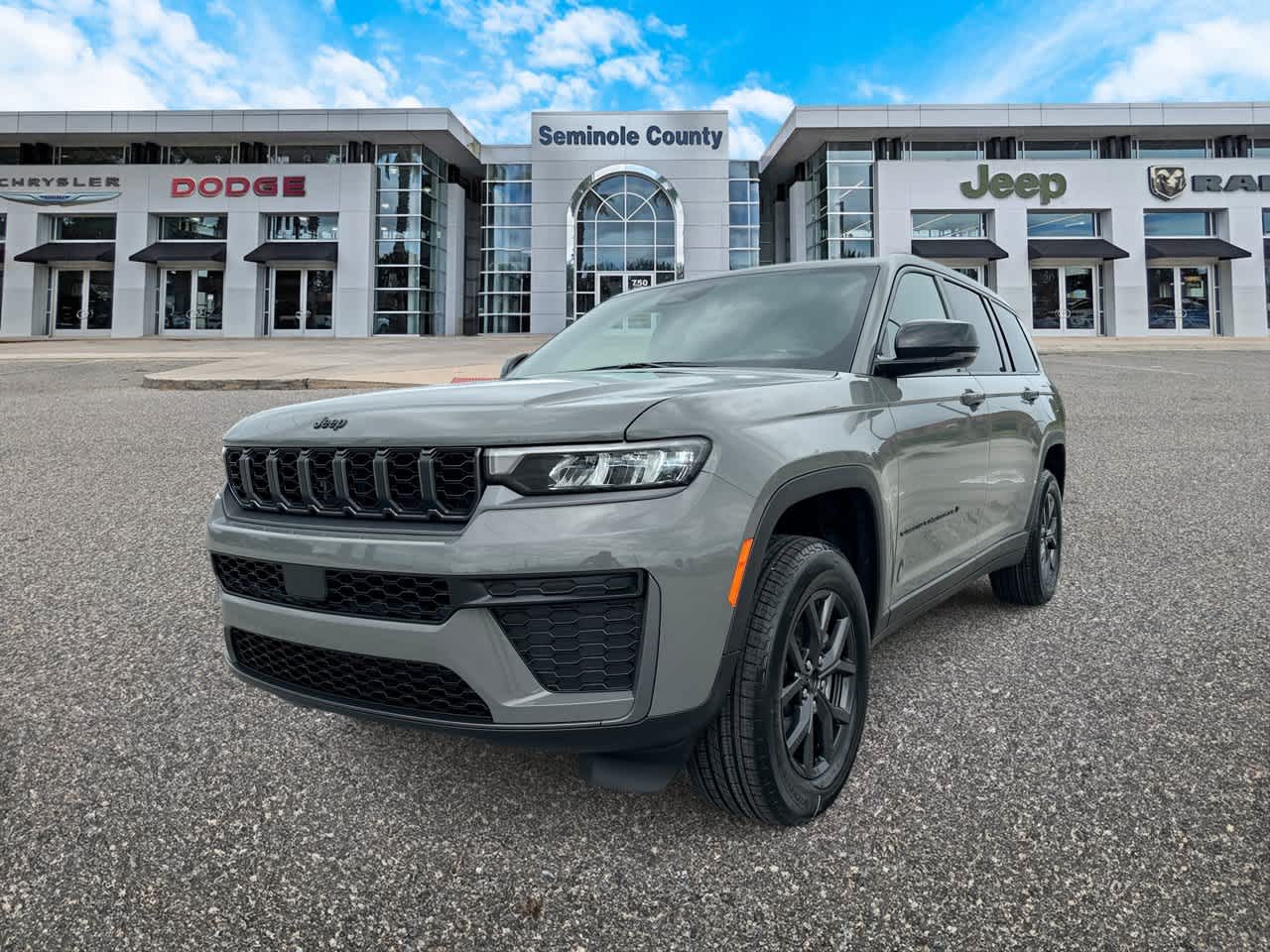 2027 Jeep Grand Cherokee GRAND CHEROKEE L LAREDO ALTITUDE 4X4