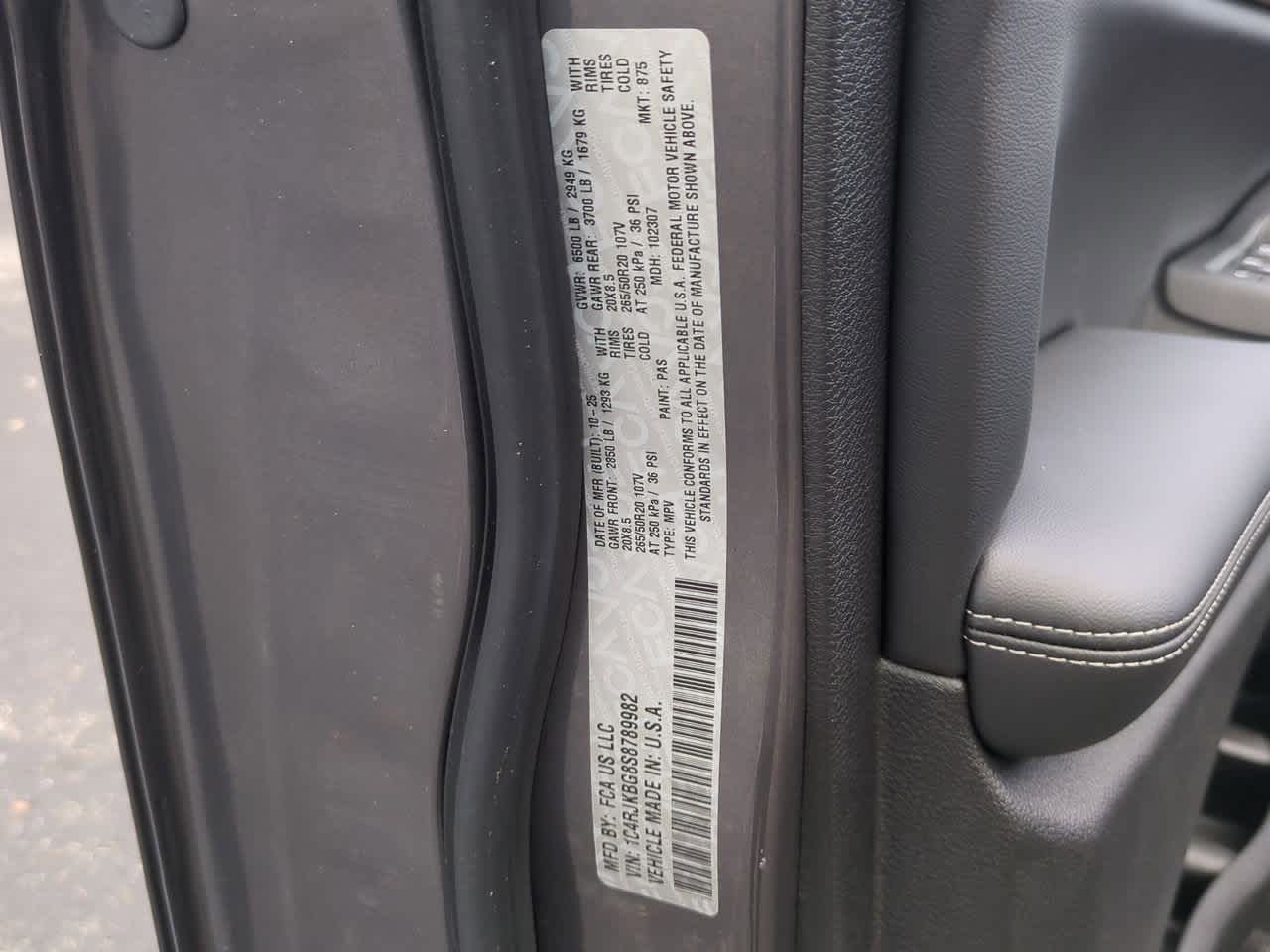 2025 Jeep Grand Cherokee GRAND CHEROKEE L LIMITED 4X4