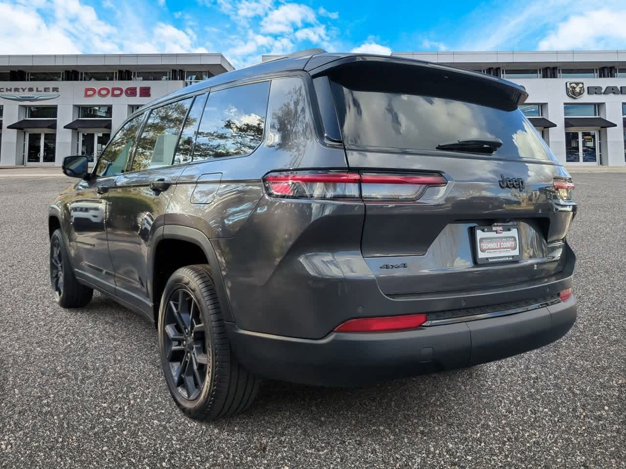 2025 Jeep Grand Cherokee GRAND CHEROKEE L LIMITED 4X4