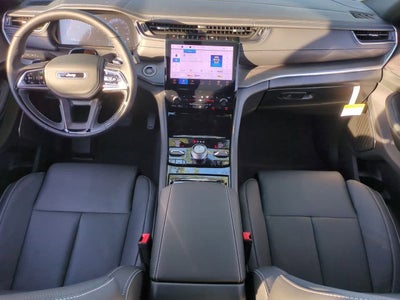 2025 Jeep Grand Cherokee GRAND CHEROKEE L OVERLAND 4X4