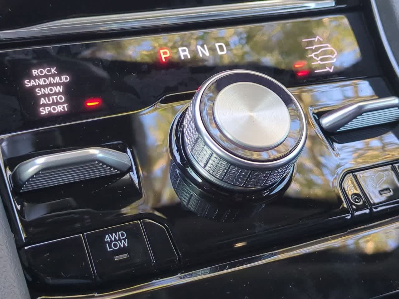 2025 Jeep Grand Cherokee GRAND CHEROKEE L OVERLAND 4X4