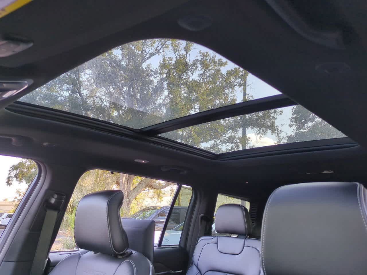 2025 Jeep Grand Cherokee GRAND CHEROKEE L OVERLAND 4X4