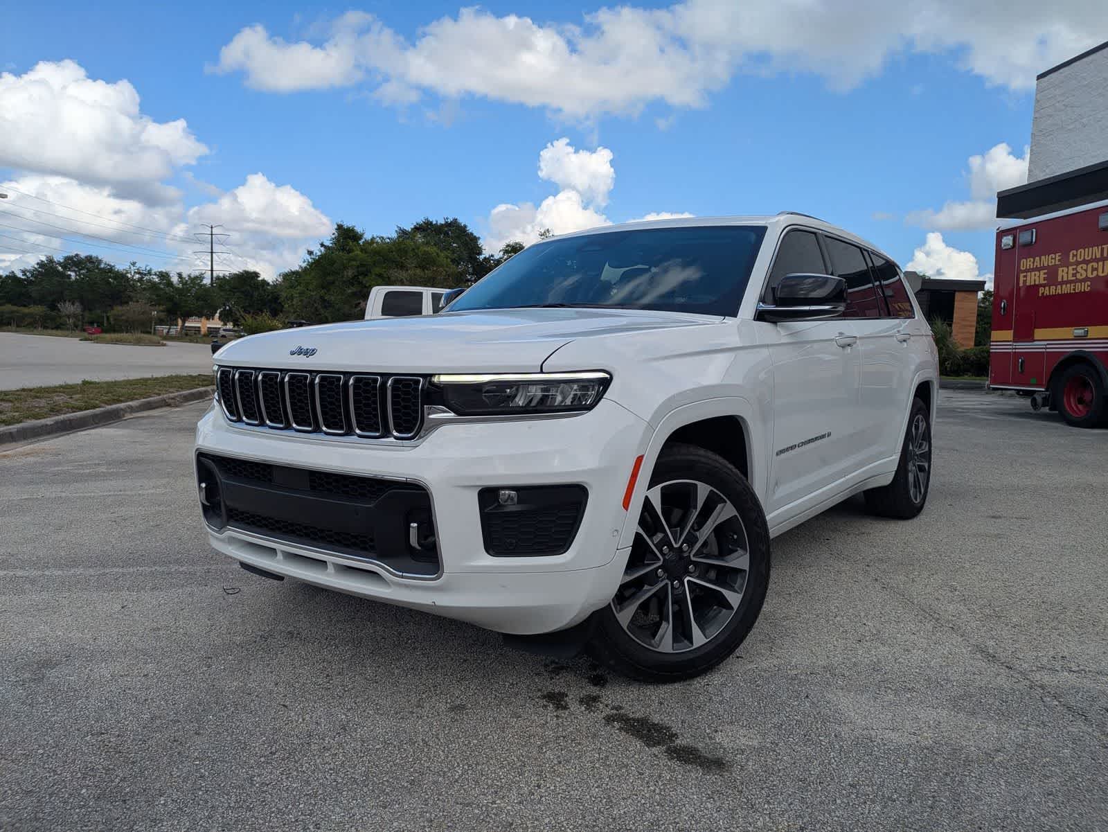 2022 Jeep Grand Cherokee L Overland 4x4's photo