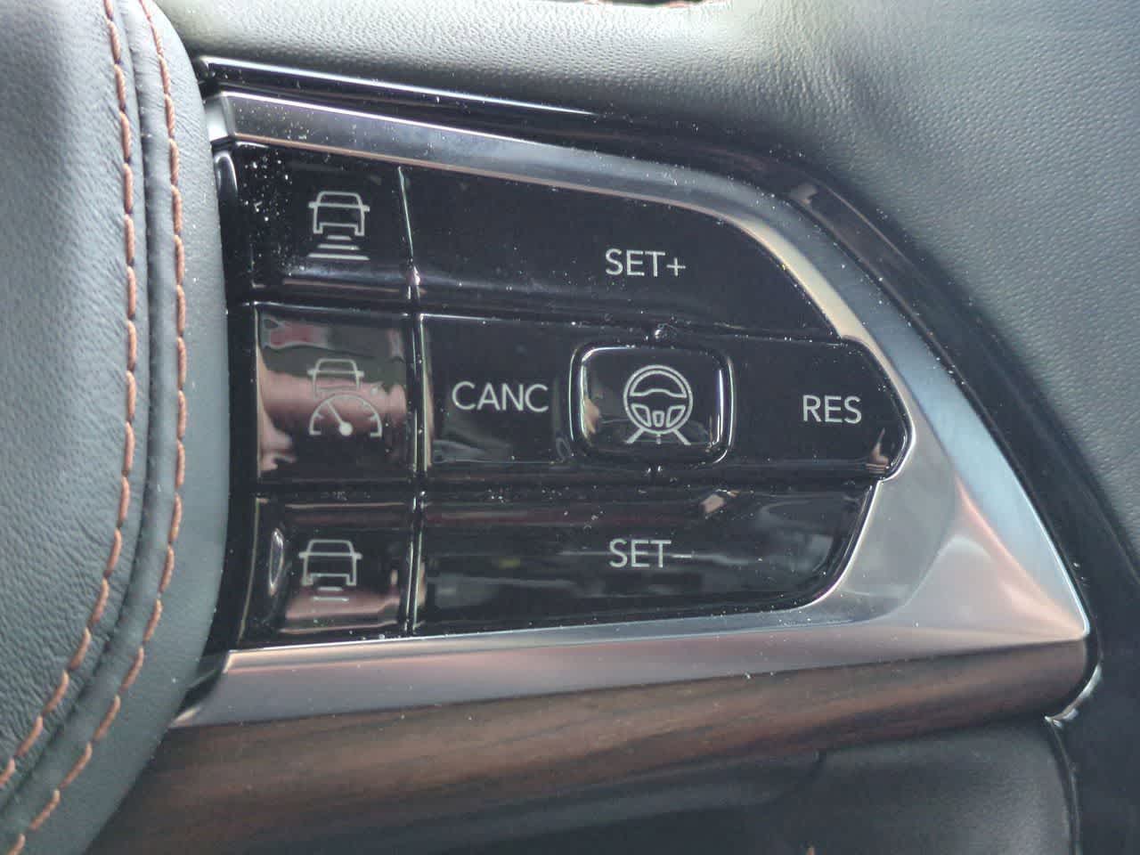 2025 Jeep Grand Cherokee L Summit 4x4
