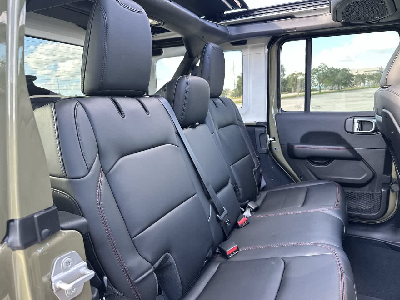 2027 Jeep Wrangler WRANGLER 4-DOOR RUBICON X
