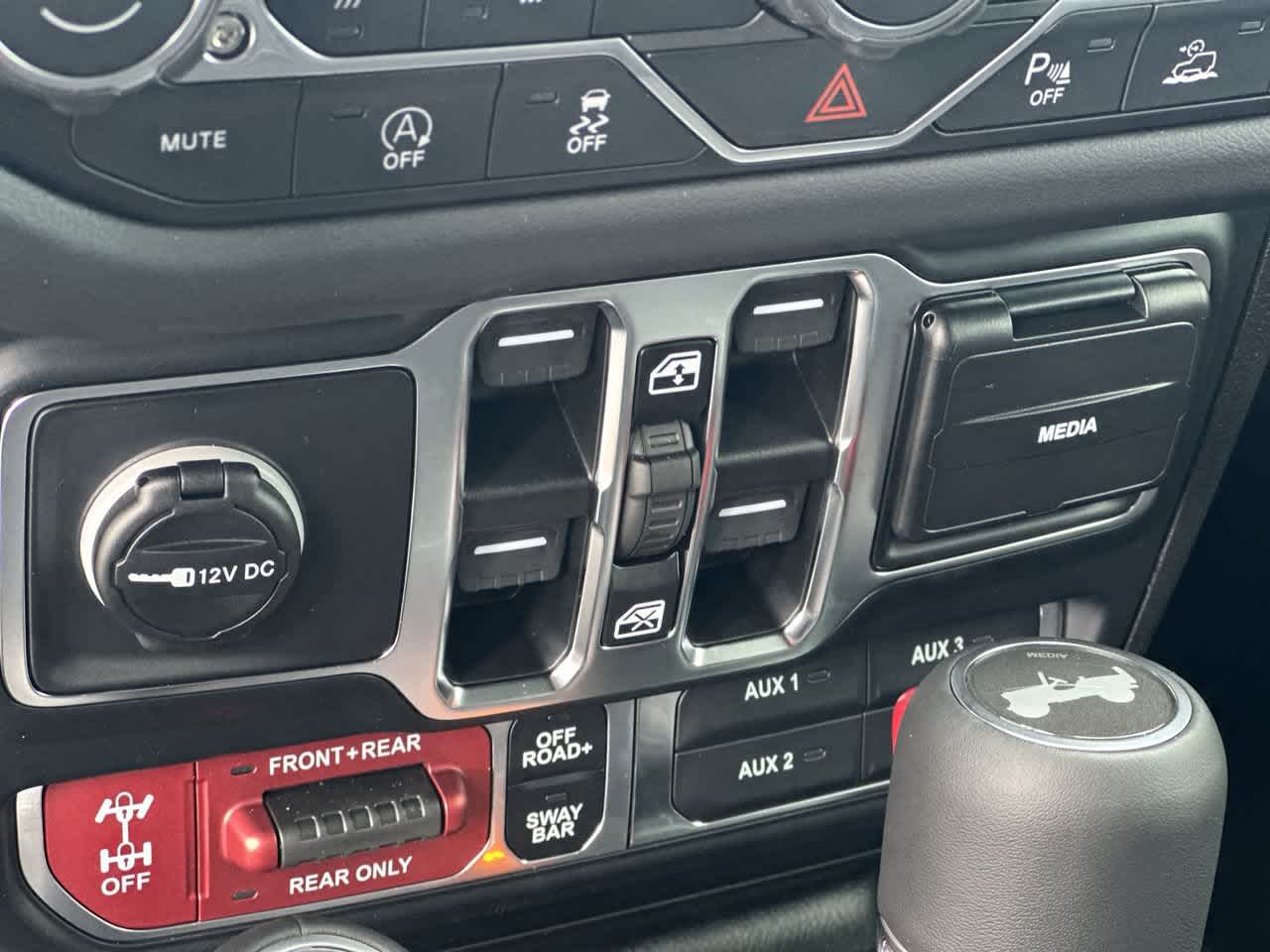 2027 Jeep Wrangler WRANGLER 4-DOOR RUBICON X