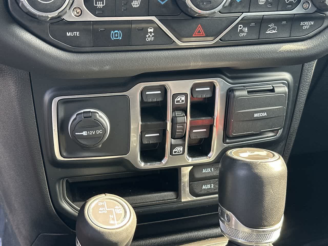 2024 Jeep Wrangler 4xe Summit 4xe